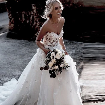 LORIE Boho Vestuvių Suknelė 2020 Appliqued Su 3D Gėlės Pakopų Tiulio Sijonas-Line Paplūdimio Nuotakos Suknelė Balta vestido de noiva