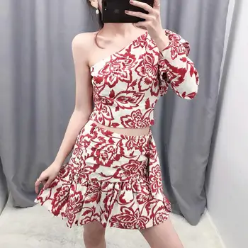 2020 naujas moterų vasaros kostiumai dviejų dalių komplektas raudona spausdinti popelinowy asimetriškas iškirpte, viena rankovės Pynimas apdaila viršuje&mini sijonai